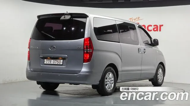 Hyundai Staria 2017 thumb 12