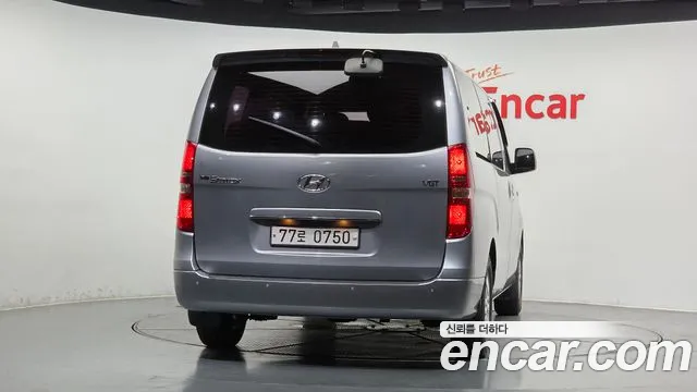 Hyundai Staria 2017 thumb 8