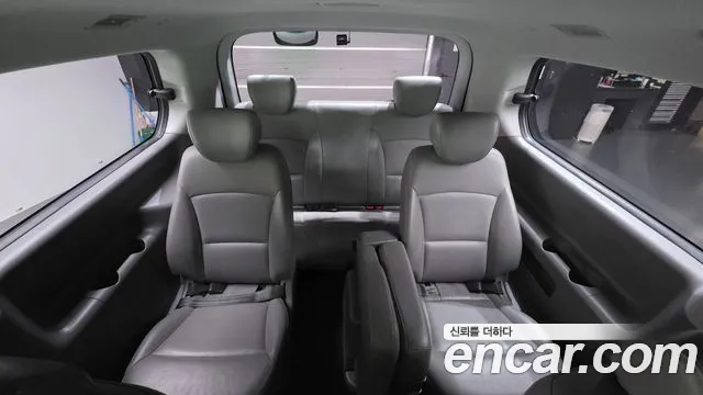 Hyundai Staria 2017 thumb 2