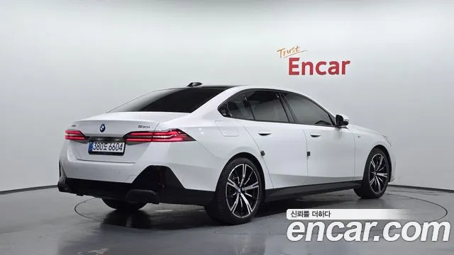 BMW 5 серии 2025 thumb 9