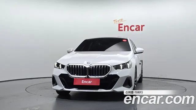 BMW 5 серии 2025 thumb 4