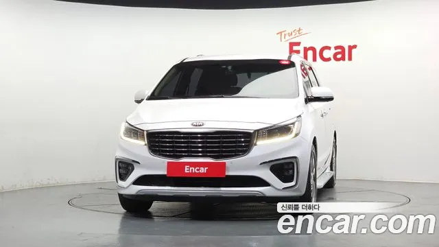 Kia Carnival 2019 thumb 3