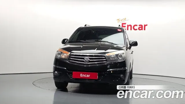 KGM Korando 2015 thumb 8