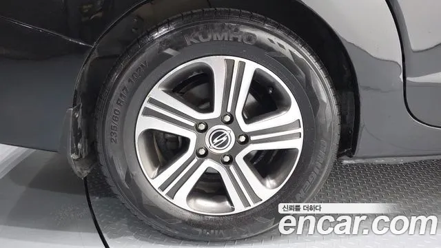 KGM Korando 2015 thumb 3