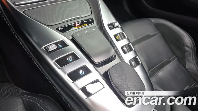 Mercedes-Benz AMG GT 2022 thumb 3
