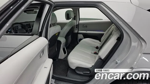 Hyundai Ioniq5 2023 thumb 3