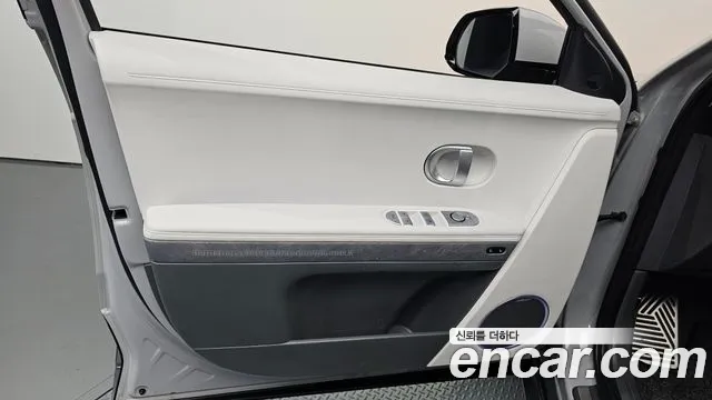 Hyundai Ioniq5 2023 thumb 8