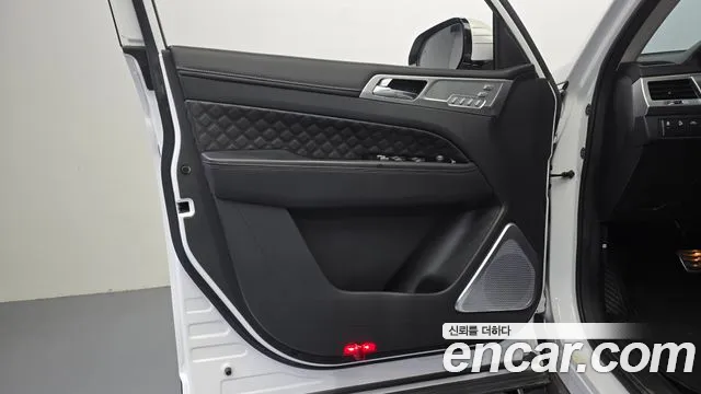KGM Rexton 2021 thumb 11