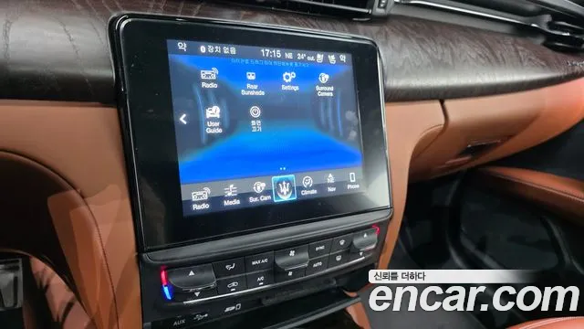 Maserati Quattroporte 2018 thumb 12