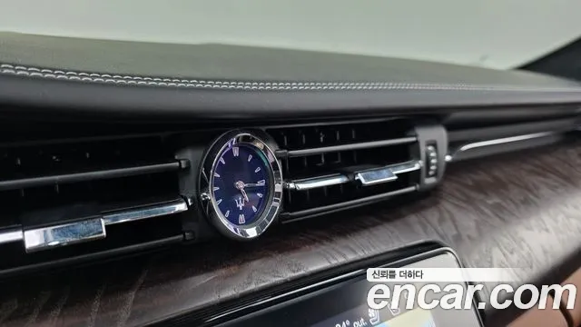 Maserati Quattroporte 2018 thumb 6