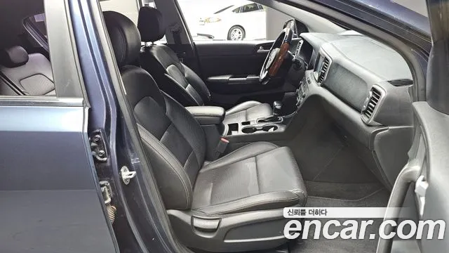 Kia Sportage 2016 thumb 5