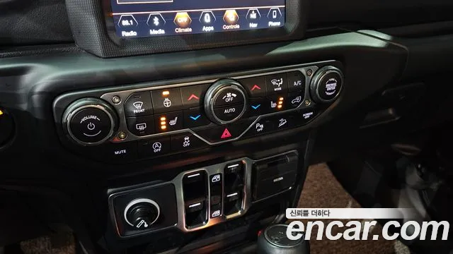 Jeep Wrangler 2019 thumb 12