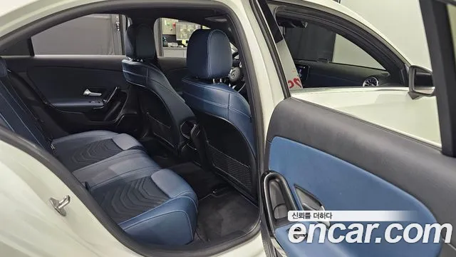 Mercedes-Benz A-Class 2020 thumb 11