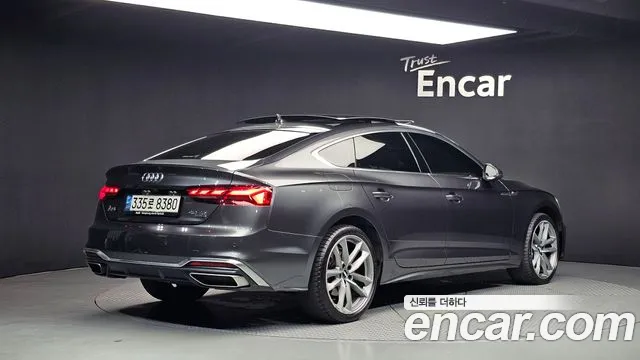 Audi A5 2020 thumb 2