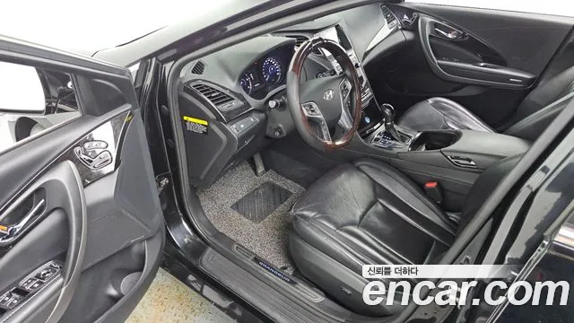 Hyundai Grandeur 2015 thumb 3