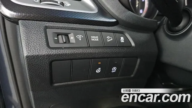 Hyundai Santafe 2017 thumb 2
