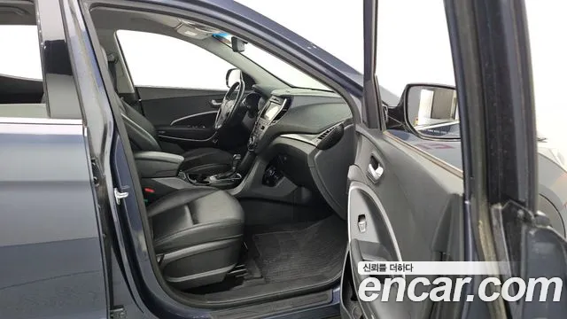 Hyundai Santafe 2017 thumb 4