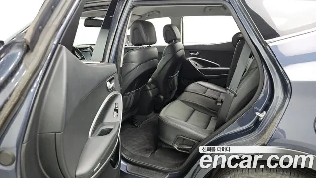 Hyundai Santafe 2017 thumb 6