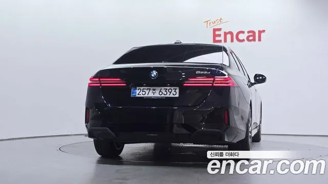 BMW 5 серии 2025 thumb 4
