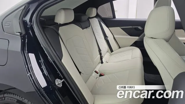 BMW 5 серии 2025 thumb 10