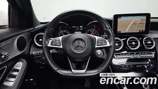 Mercedes-Benz C-Class 2018 thumb 3