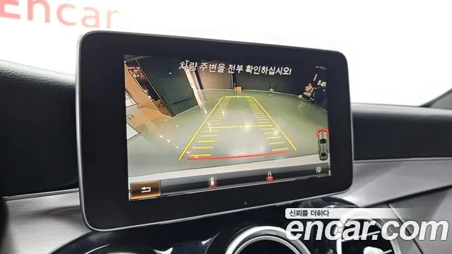 Mercedes-Benz C-Class 2018 thumb 5