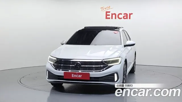 Volkswagen Jetta 2023 thumb 4