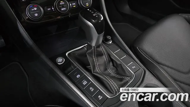 Volkswagen Jetta 2023 thumb 11