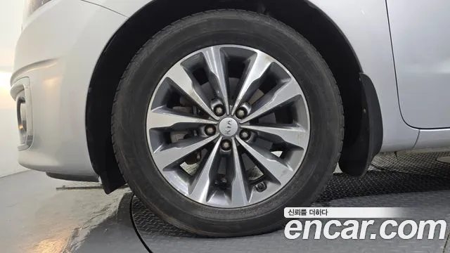 Kia Carnival 2016 thumb 8
