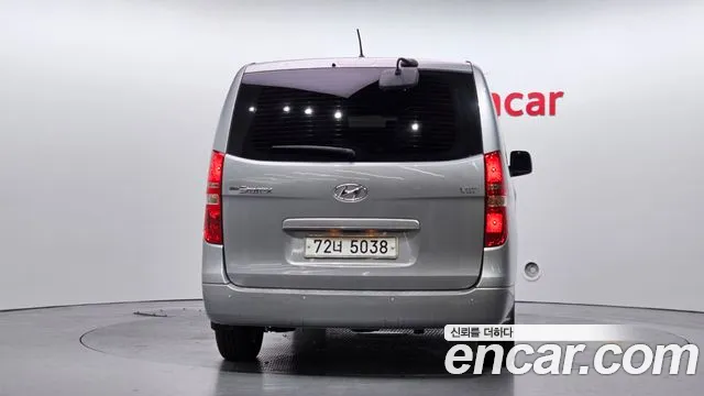Hyundai Staria 2019 thumb 8