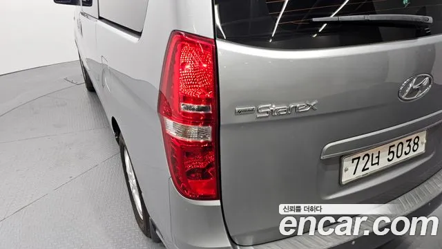 Hyundai Staria 2019 thumb 5