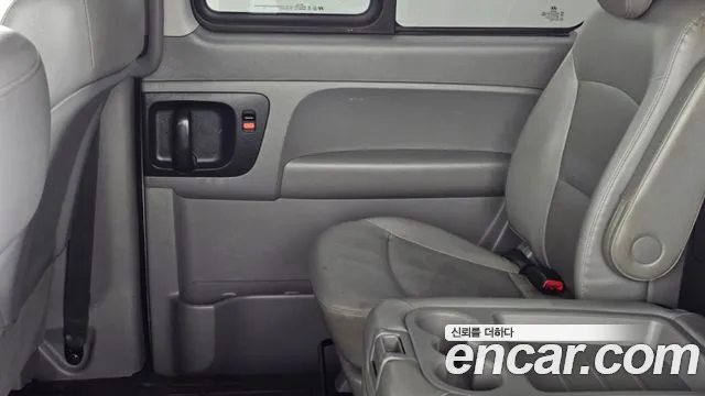 Hyundai Staria 2019 thumb 6