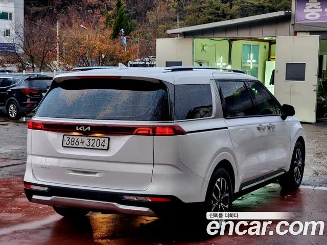 Kia Carnival 2021 thumb 9