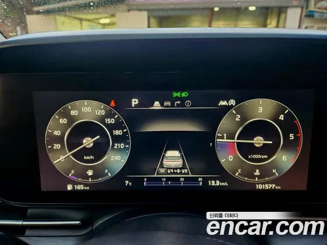 Kia Carnival 2021 thumb 5