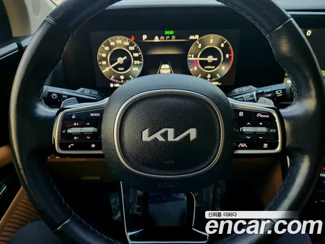 Kia Carnival 2021 thumb 11