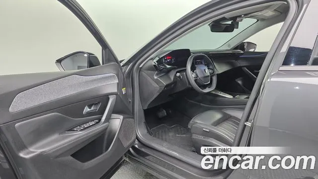 Peugeot 408 2023 thumb 6