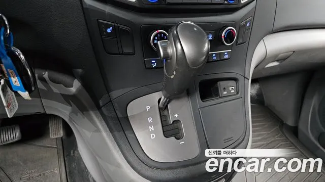 Hyundai Staria 2020 thumb 4