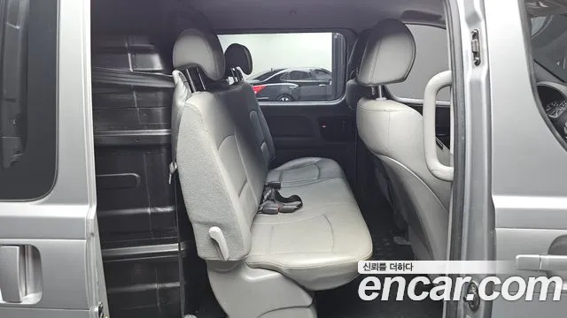 Hyundai Staria 2020 thumb 3