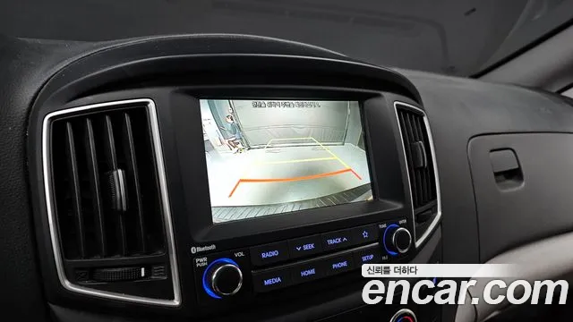 Hyundai Staria 2020 thumb 2