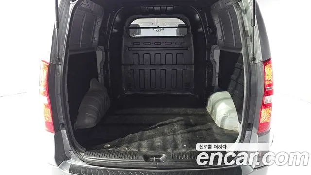 Hyundai Staria 2020 thumb 6