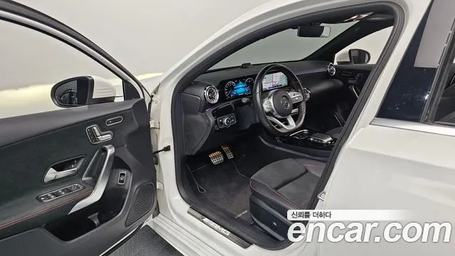 Mercedes-Benz A-Class 2021 thumb 9