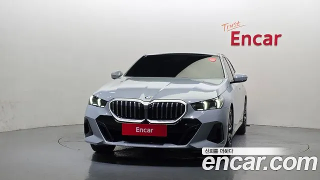 BMW 5 серии 2025 thumb 8