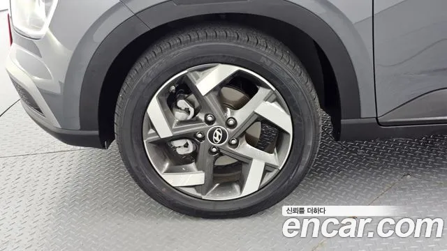 Hyundai Venue 2025 thumb 3