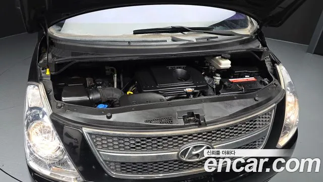 Hyundai Staria 2013 thumb 4