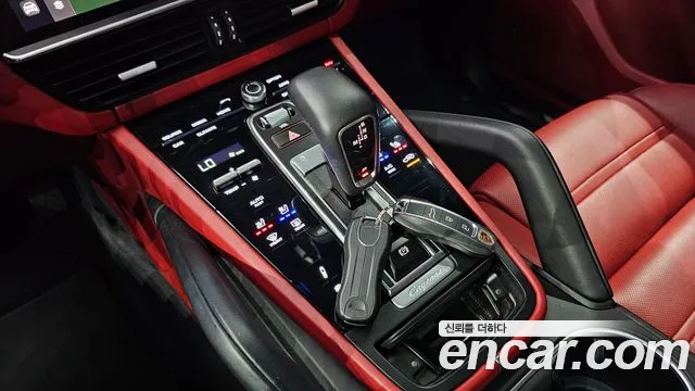 Porsche Cayenne 2022 thumb 7