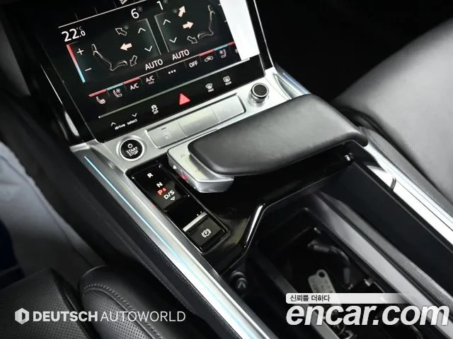 Audi e-tron 2021 thumb 10