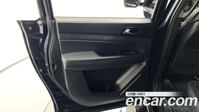 KGM Rexton 2020 thumb 6