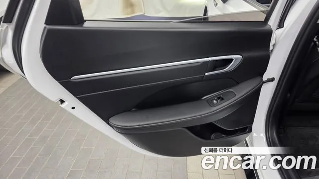 Hyundai (DN8) 2024 thumb 3