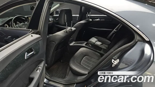Mercedes-Benz CLS 2015 thumb 4