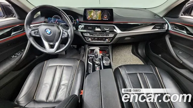 BMW 5 серии 2019 thumb 10